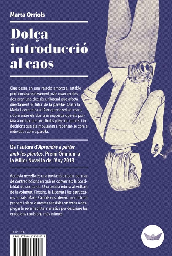 Coberta de Dolça introducció al caos, de Marta Orriols Balaguer
